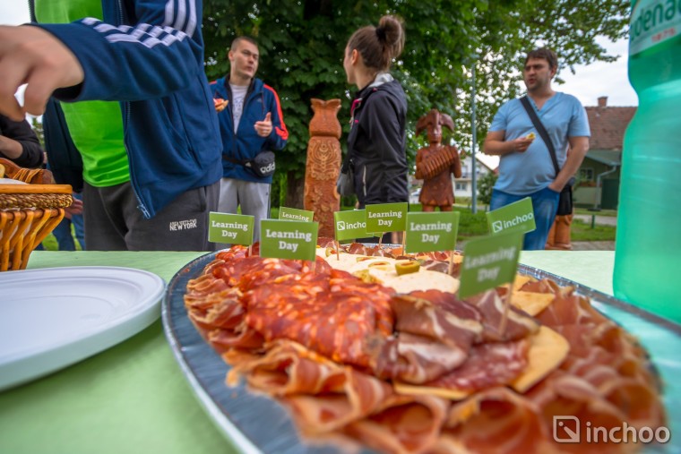 Breakfast in Ernestinovo